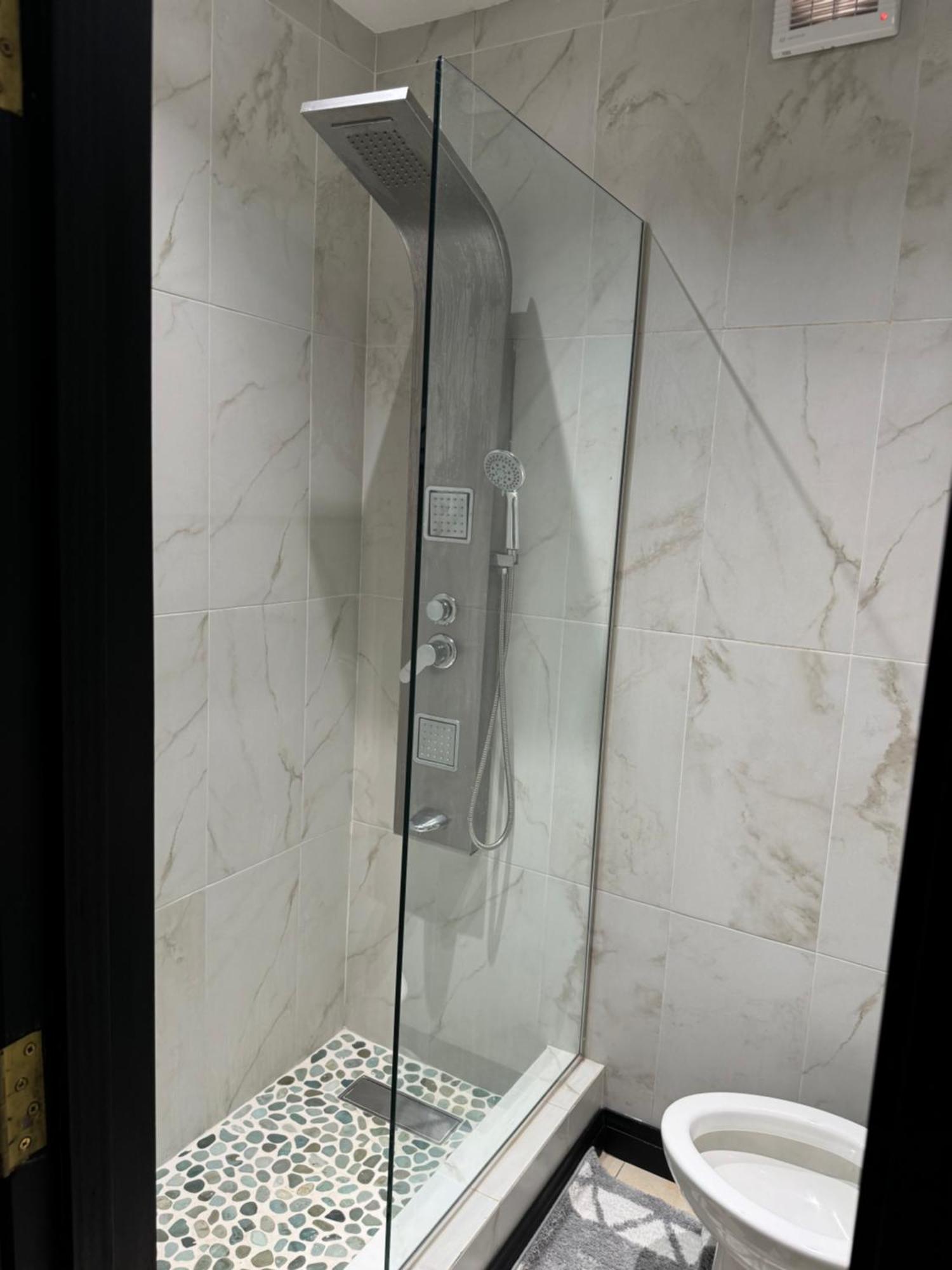 The Jewel Apartment Kingston Bagian luar foto